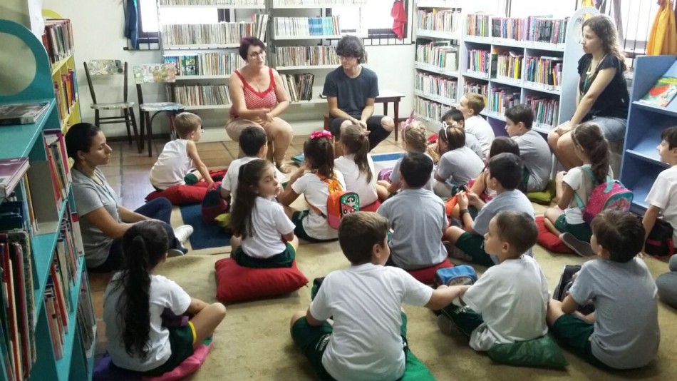 Ações da Biblioteca Municipal atendem alunos de escolas de Blumenau
