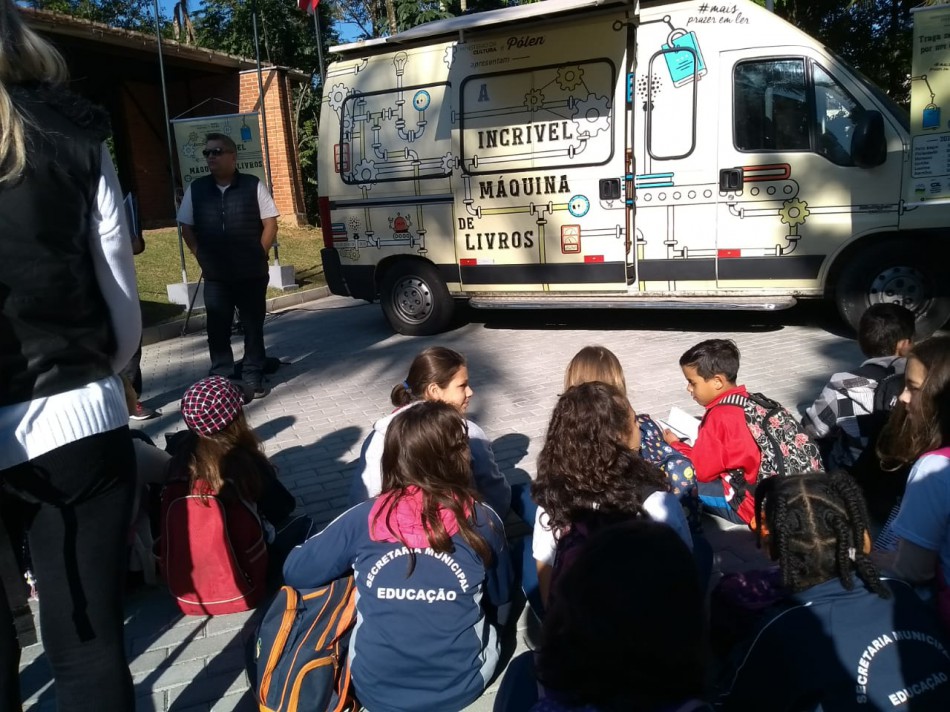 Máquina de trocar livros vai ao Parque da Leitura neste sábado, dia 14