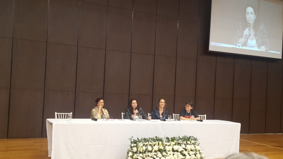 Blumenau participa de encontro estadual que debate adoção