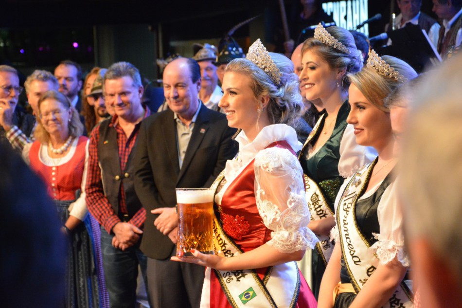 Oktoberfest terá mais caixas disponíveis nesta quinta-feira, dia 4