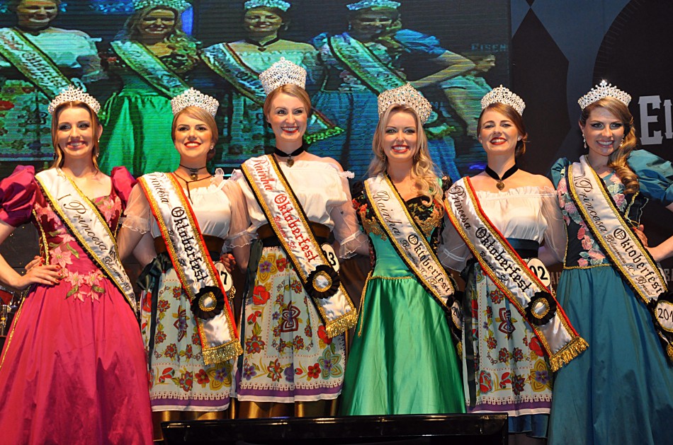 Traje oficial da Realeza da Oktoberfest 2018 será escolhido pelo público