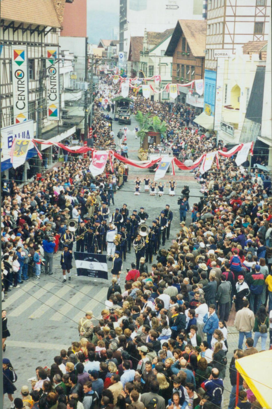 Memória Digital: aniversário de Blumenau