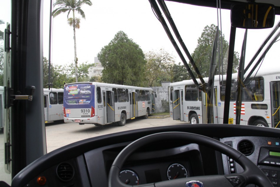 Transporte coletivo de Blumenau ganha novos ônibus neste mês