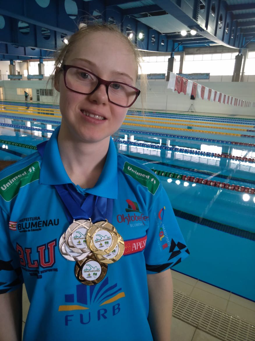 Paradesporto obtém medalhas e recorde no Brasileiro de Natação