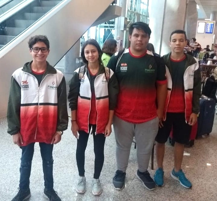 Judocas de Blumenau participam dos Jogos Escolares da Juventude