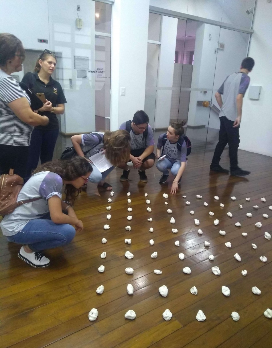 Alunos de Indaial visitam Museu de Arte de Blumenau