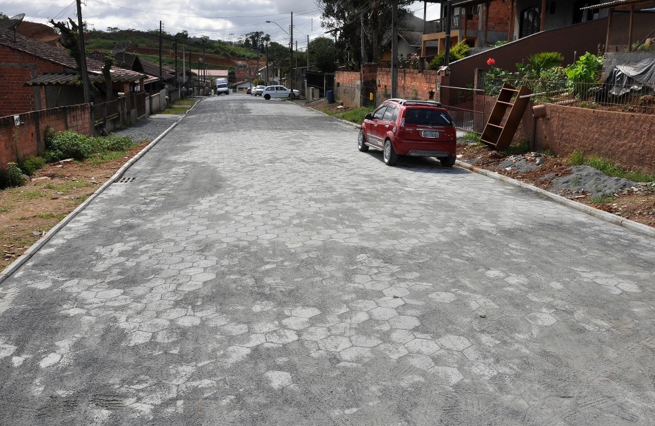 Obra na Rua dos Crisântemos é concluída