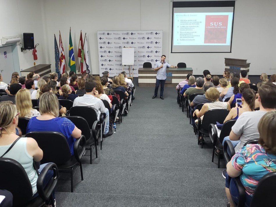 Fórum da Saúde discute modelo assistencial da Atenção Básica