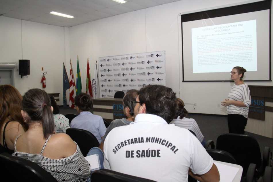 Profissionais de saúde recebem qualificação em documentação hospitalar
