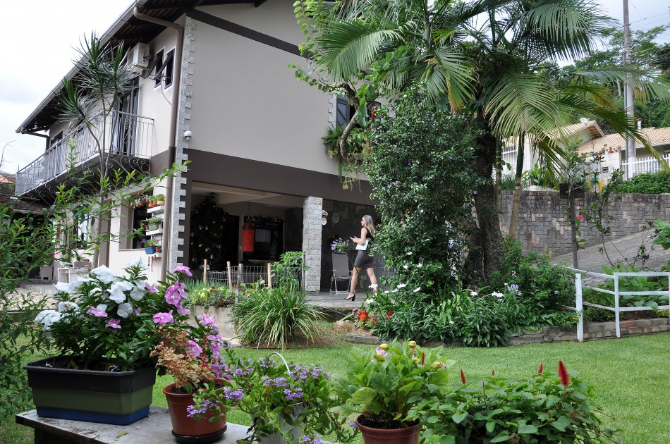 Morador do bairro Água Verde vence Concurso de Jardins 2018