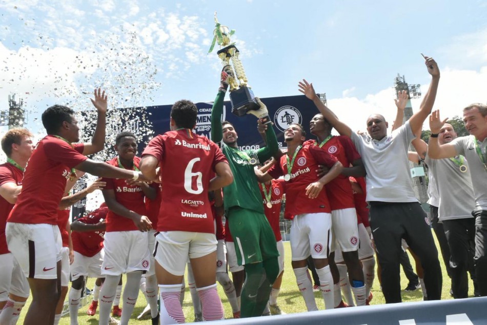 Inter (RS) é campeão da segunda Copa Cidade de Blumenau
