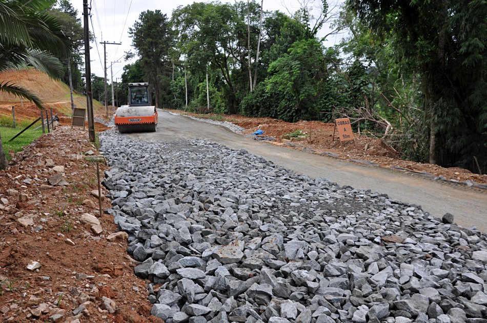 Pavimentação da Rua Arnold Hemmer será alternativa para trânsito da BR-470
