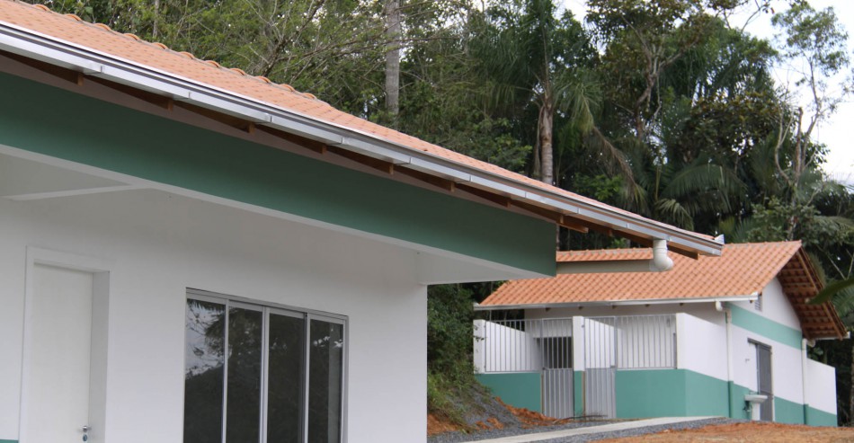 Prefeito discute atendimento do Cepread 