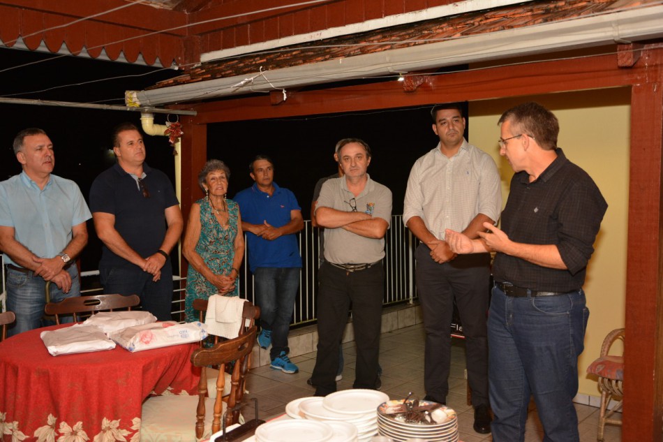 Pavimentação da Rua Irmgard Carl é entregue para a comunidade