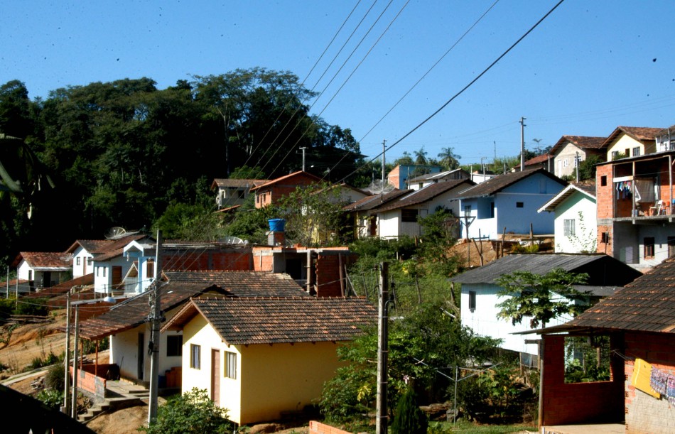 Prefeitura amplia número de escrituras entregues a moradores do Horto Florestal