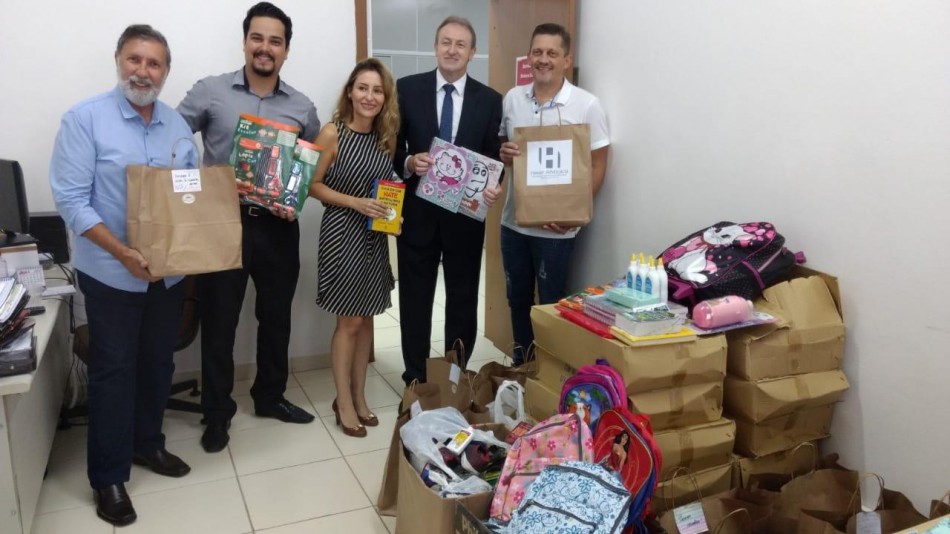 Secretaria de Desenvolvimento Social recebe materiais doados