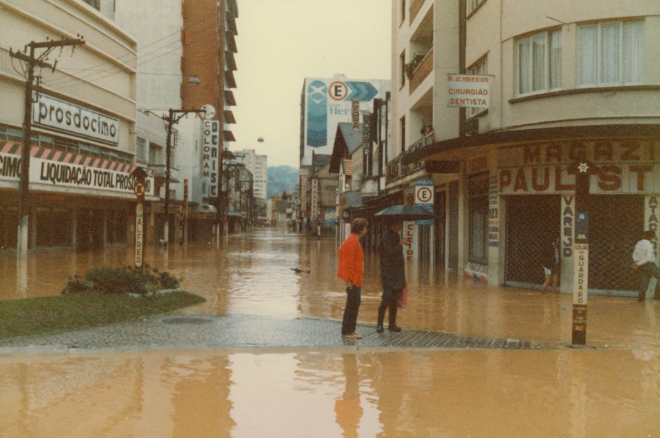 Memória Digital: Rua XV de Novembro