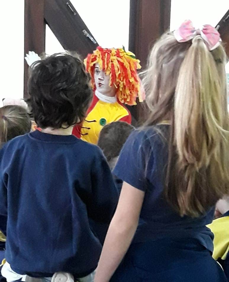 Circuito Literário recebe 20 escolas no segundo dia