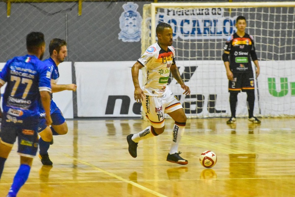 Blumenau Futsal enfrenta o Joaçaba pelo Campeonato Catarinense
