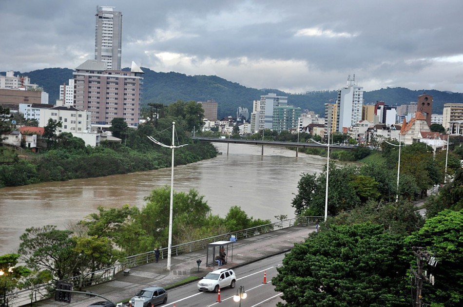 Nova previsão descarta possibilidade de enchente em Blumenau