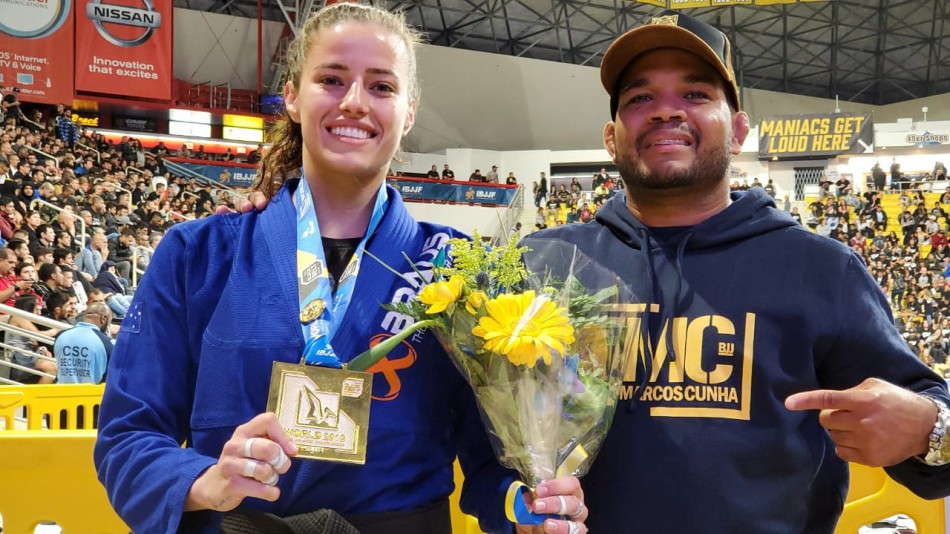 Blumenauense é campeã mundial de Jiu-jítsu