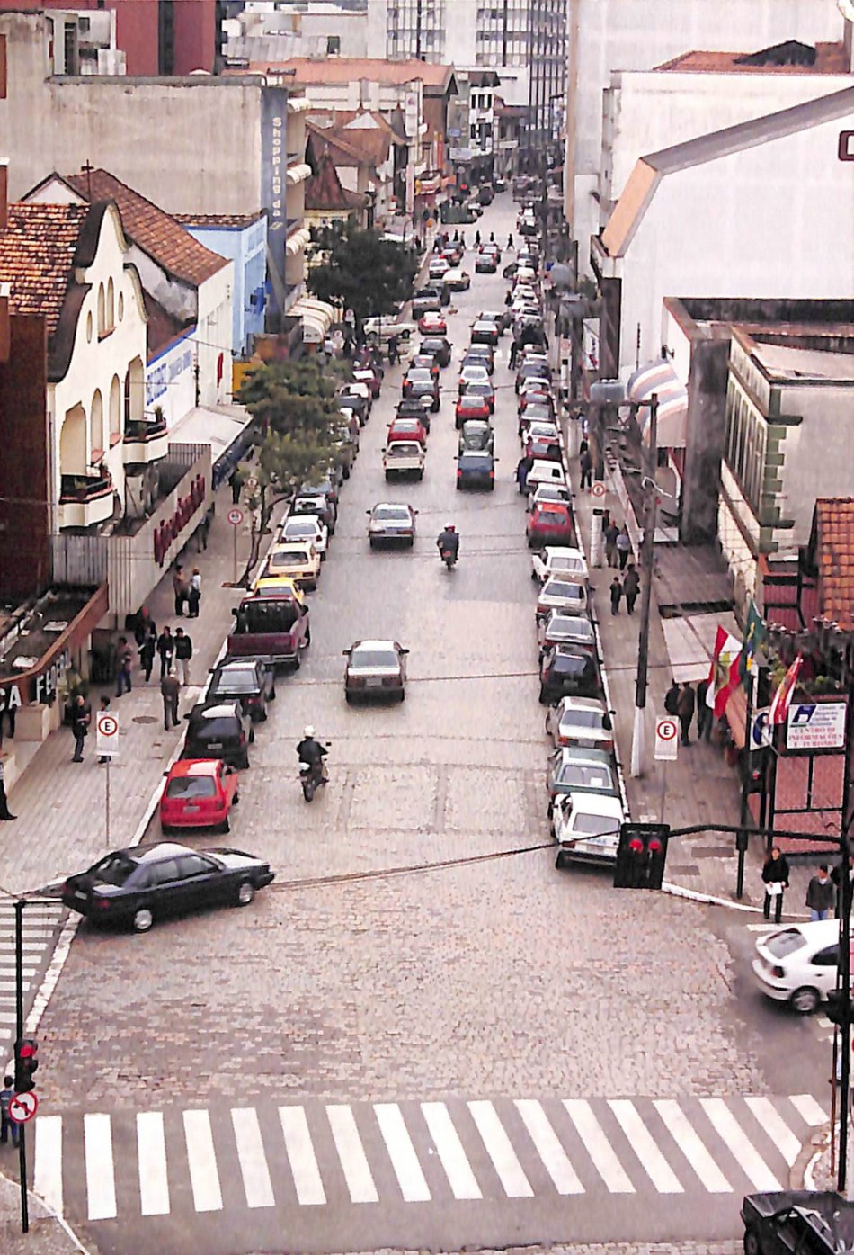 Memória Digital: Reurbanização da Rua XV de Novembro