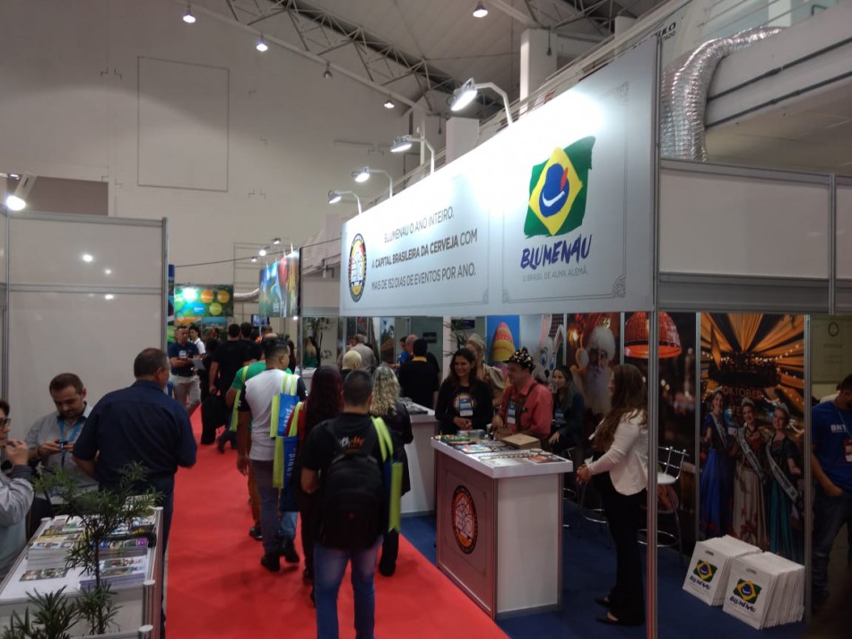 Mais de 400 pessoas participam de capacitação sobre Blumenau na BNT Mercosul