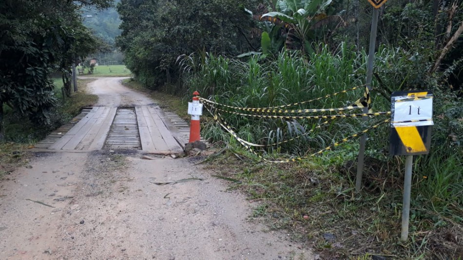 Ponte na Rua Santa Maria fica interditada para veículos acima de 1 tonelada