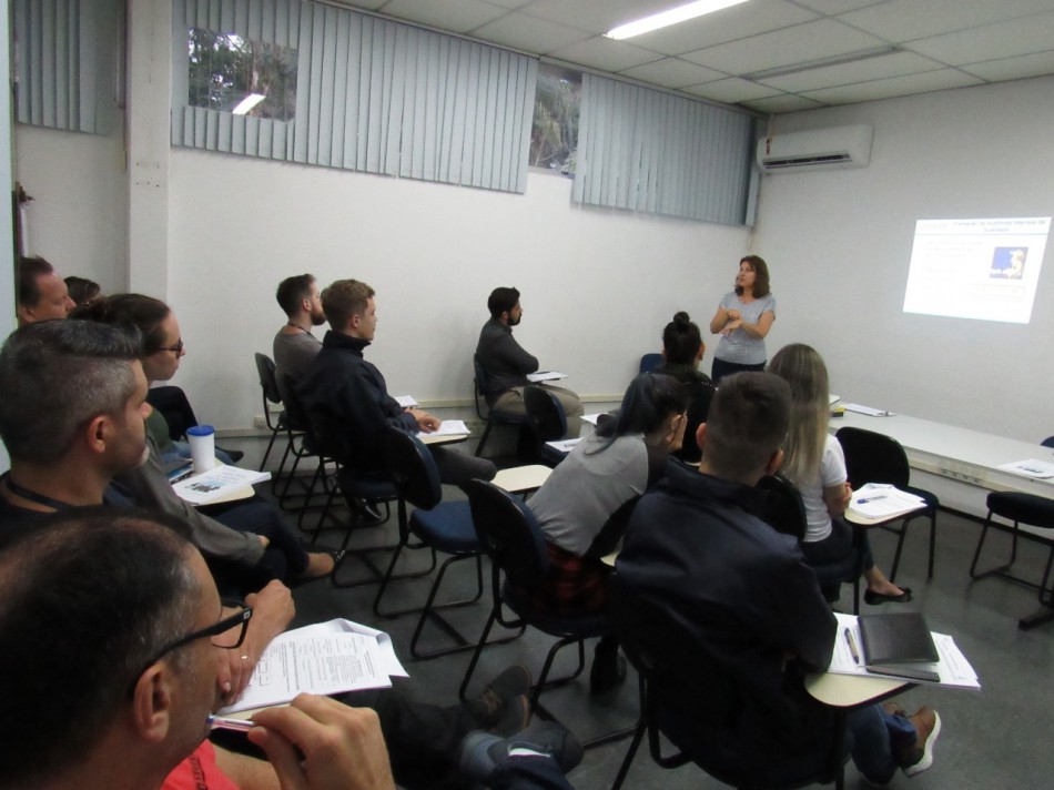 Servidores do Samae participam de treinamento do ISO 9001