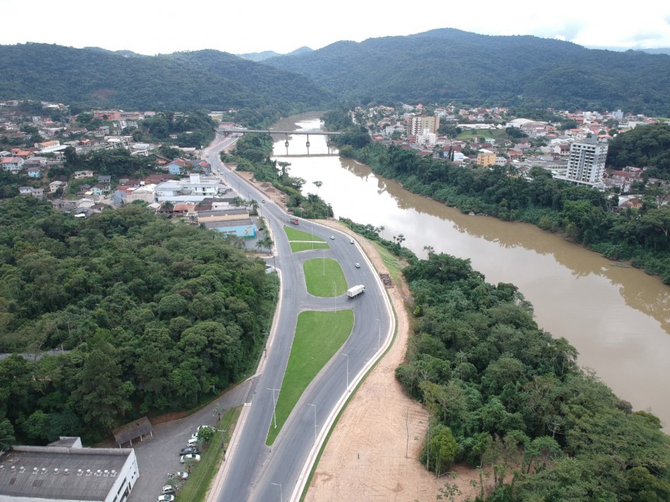 Prefeitura mantém cerca de 20 obras de infraestrutura simultaneamente