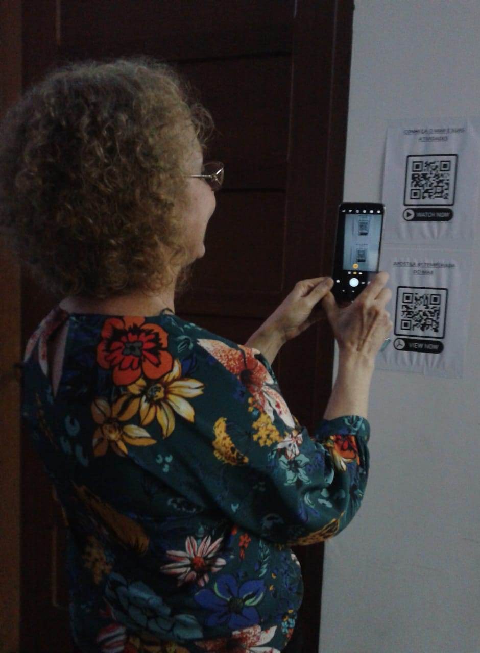 Tecnologia digital auxilia passeio cultural no MAB