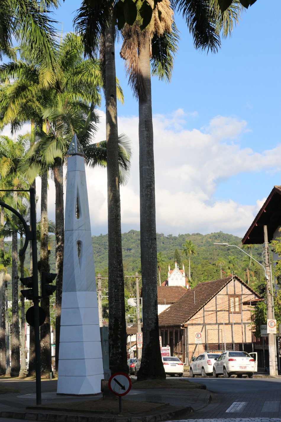 Blumenau celebra imigração alemã de 20 a 30 de julho
