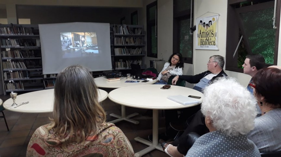 Biblioteca Municipal promove rodada de histórias da cidade