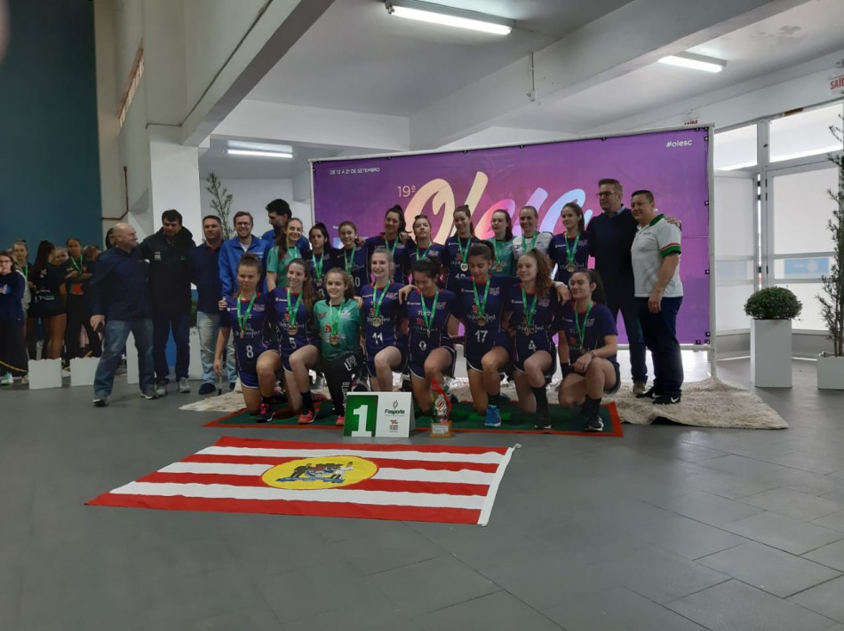Handebol Feminino de Blumenau conquista título de campeão da Olesc