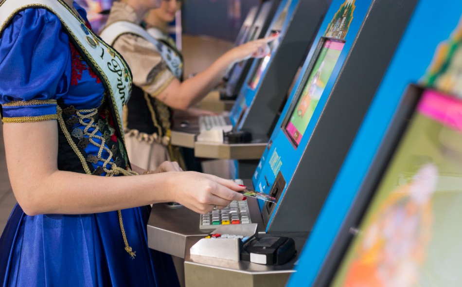 Hotéis, shoppings e supermercado de Blumenau terão máquina de recarga do Oktober Karte 