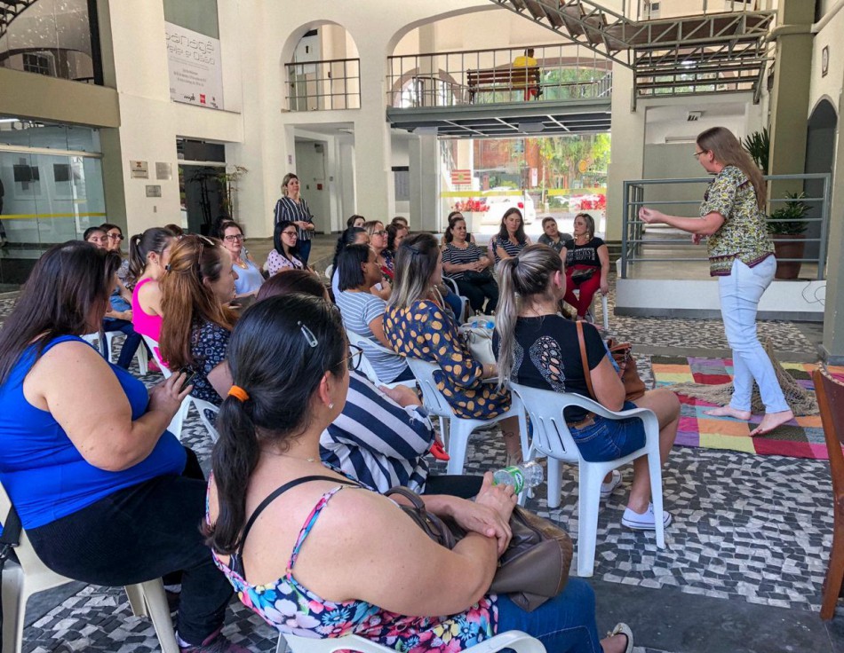Professores participam de dia de estudos no MAB