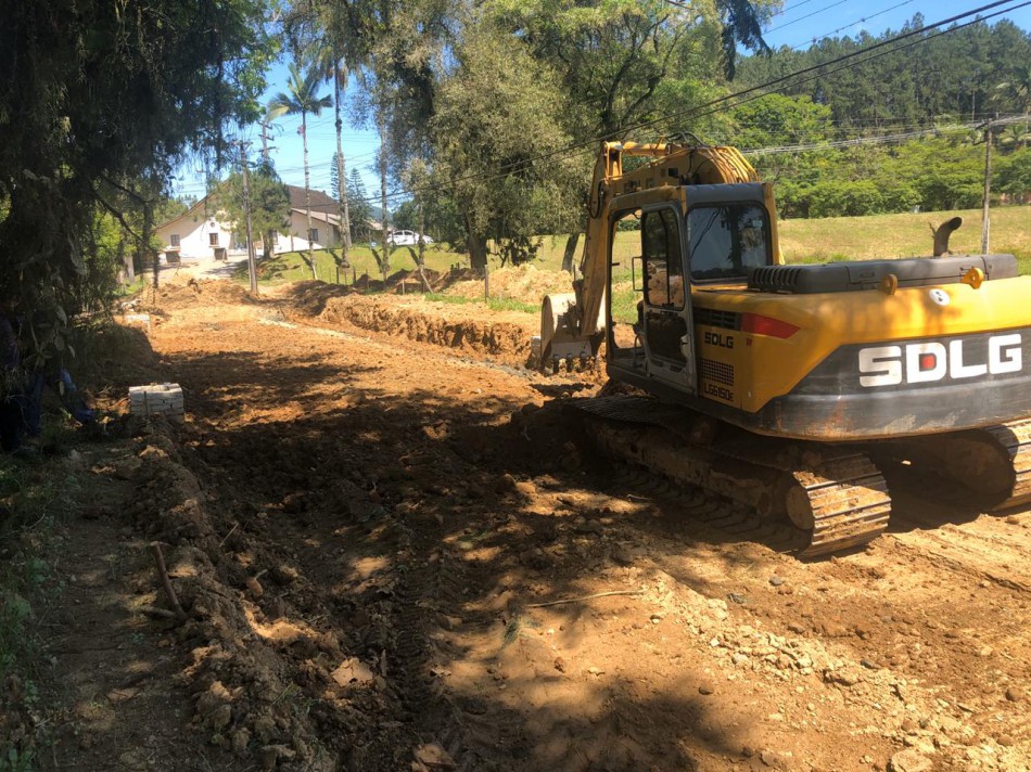 Obra na Rua Martin Jensen avança mais uma etapa