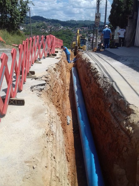 Obras prosseguem na Rua Jurema Beckhauser