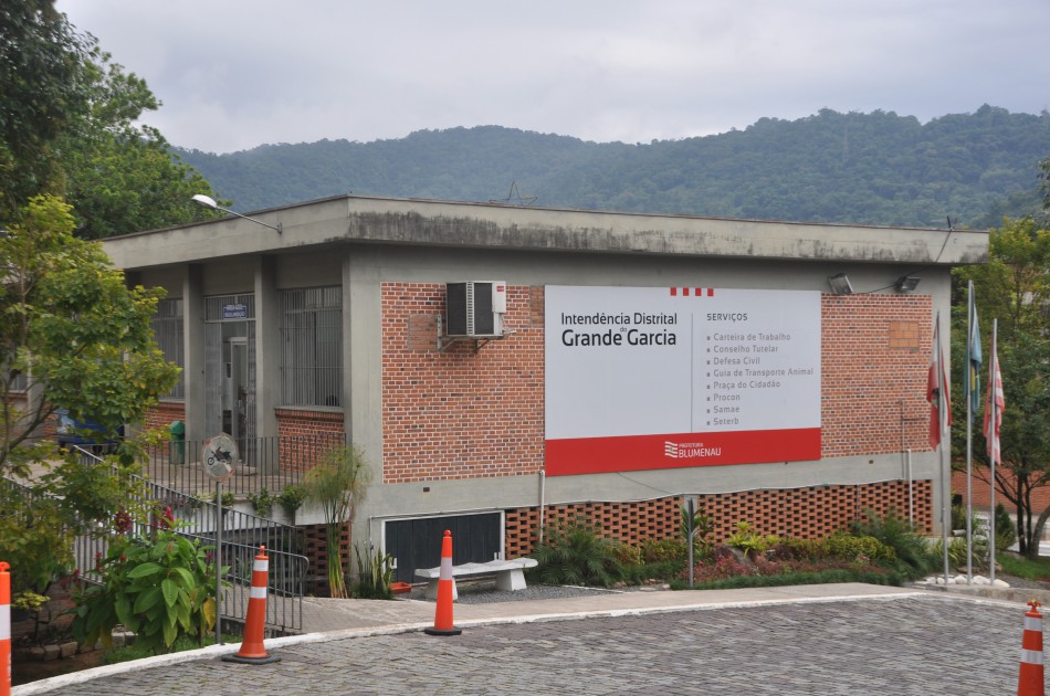 Distrito do Garcia será contemplado com mais obras de pavimentação 