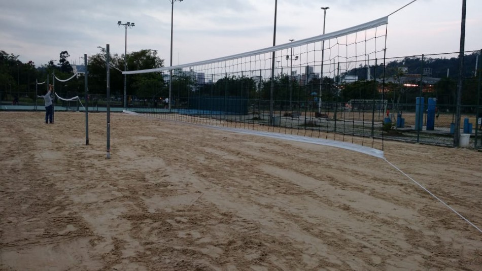 Quadra de vôlei e futebol de areia do Parque Ramiro Ruediger é fechada para manutenção