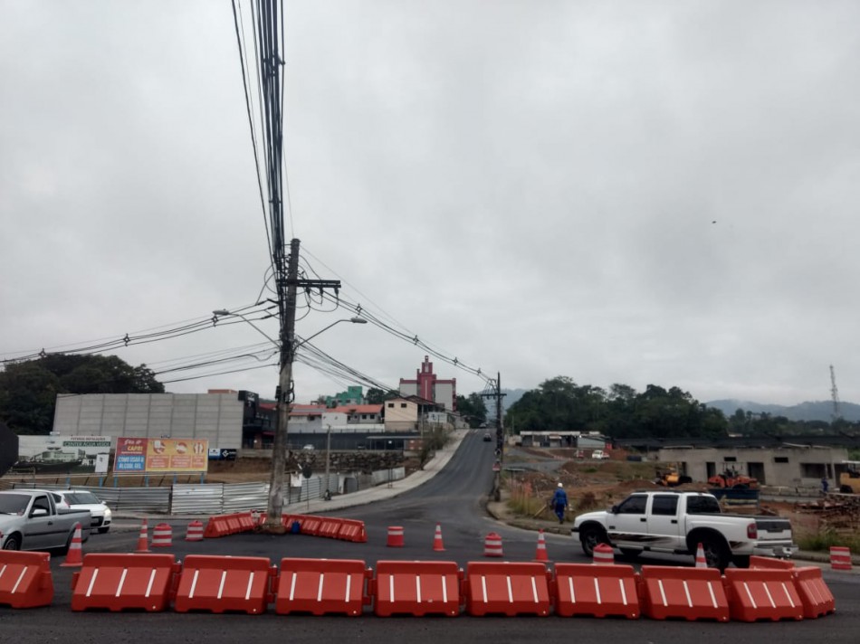 Atenção motoristas que transitam nas proximidades do Terminal Oeste