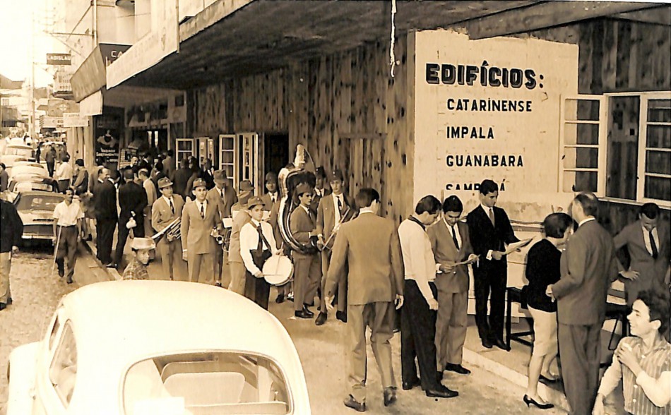 Memória Digital: Edifício Catarinense