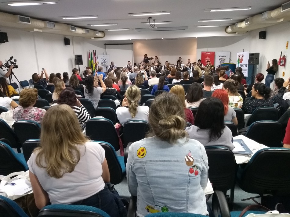 Iniciativas municipais atendem 6 mil leitores em 2019