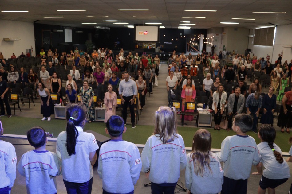 Prefeitura de Blumenau realiza seminários de Alfabetização e do Programa de Intervenção Psicopedagógica