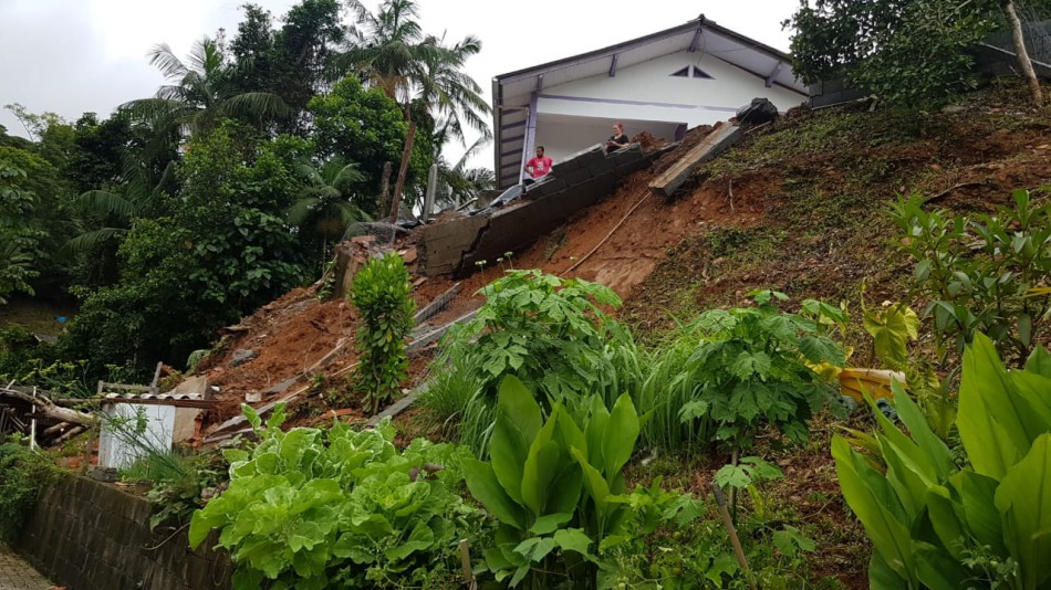 Secretaria de Defesa Civil registra ocorrências por conta da chuva