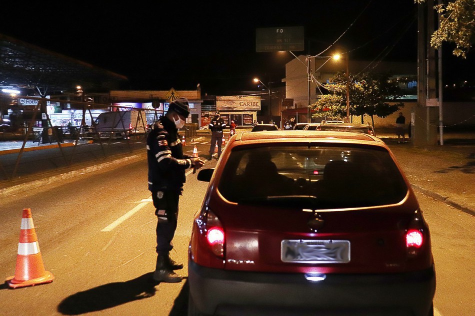 Prefeitura retoma fiscalização no trânsito de Blumenau por meio de cinturões noturnos