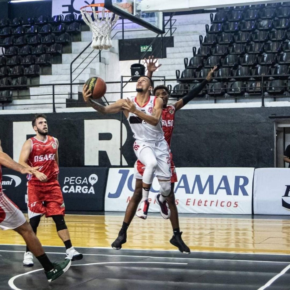 Flamengo Blumenau vence na estreia do returno do Campeonato Brasileiro de Basquete