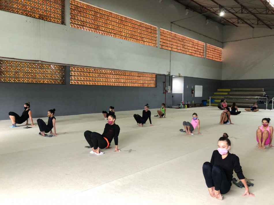 Aulas para ginástica rítmica estão com inscrições abertas em Blumenau