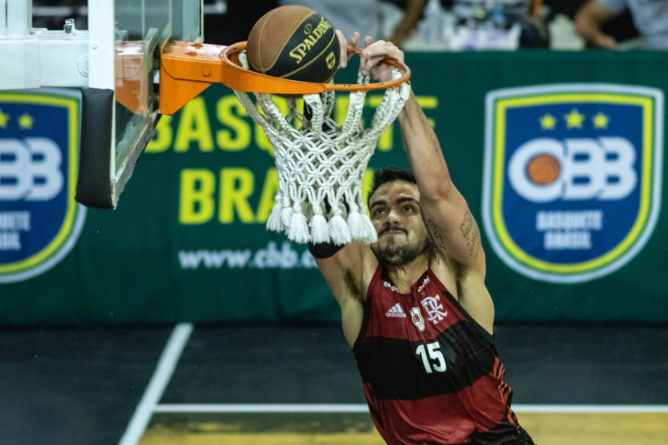 Flamengo Blumenau vence a sexta partida seguida e segue na liderança do Campeonato Brasileiro de Basquete
