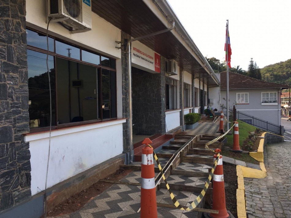 Sede da Intendência da Vila Itoupava recebe obras de acessibilidade e melhorias na estrutura
